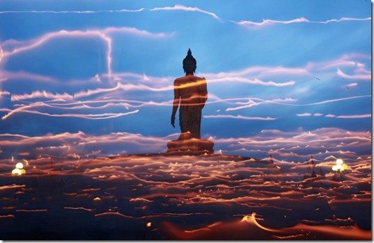 reuters_thailand_buddha_15Jul11-878x572